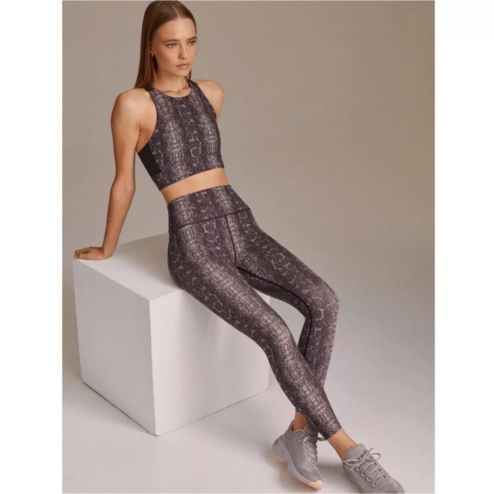 Varley Luna 25 Legging in Blush Boa Size Large.